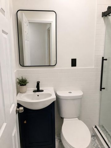 647 E 229th Street 2, Bronx, NY 10466