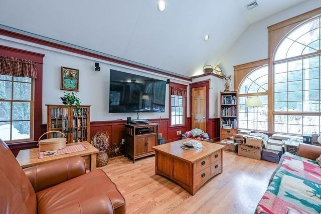 119 White Oak Run, Dartmouth, MA 02747