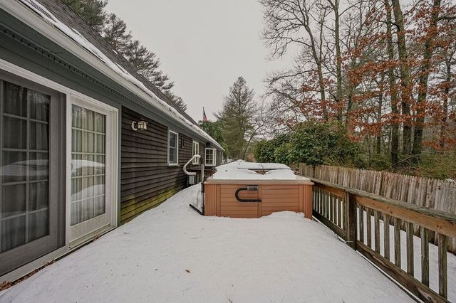 119 White Oak Run, Dartmouth, MA 02747