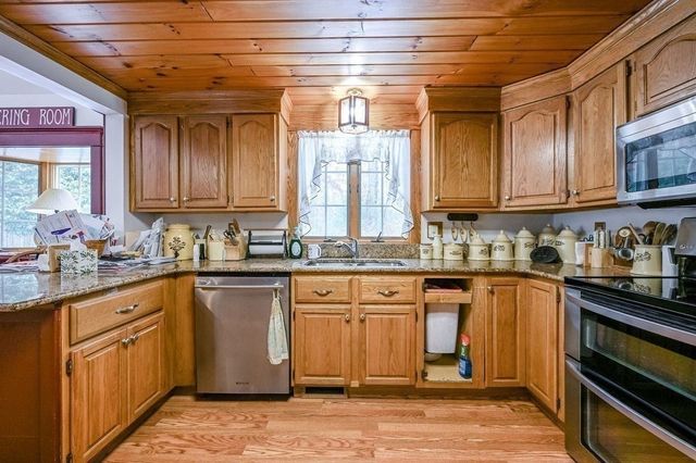 119 White Oak Run, Dartmouth, MA 02747