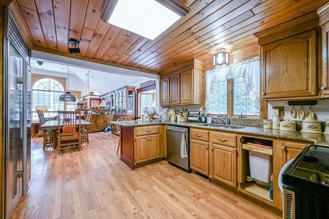 119 White Oak Run, Dartmouth, MA 02747