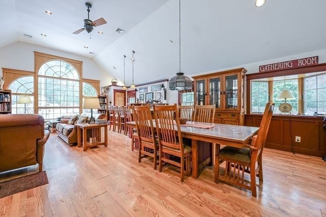 119 White Oak Run, Dartmouth, MA 02747