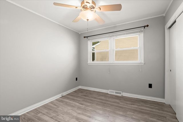 517 WINTERS LN, Baltimore, MD 21228