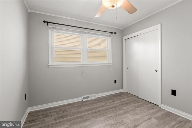 517 WINTERS LN, Baltimore, MD 21228