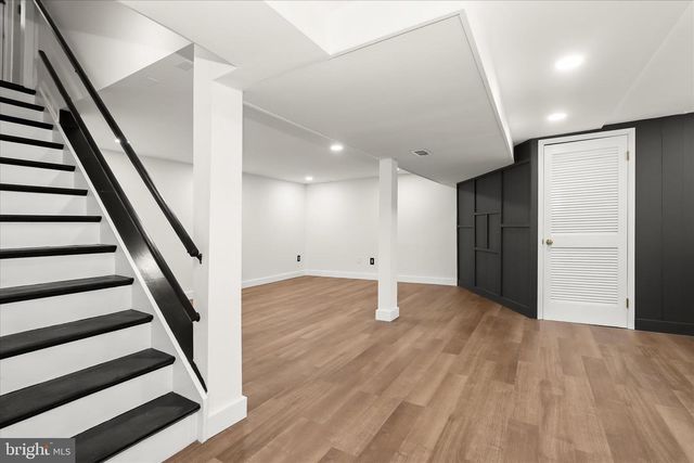 517 WINTERS LN, Baltimore, MD 21228