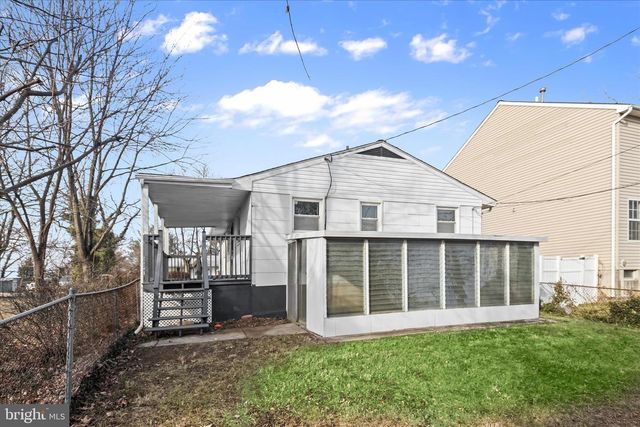 517 WINTERS LN, Baltimore, MD 21228