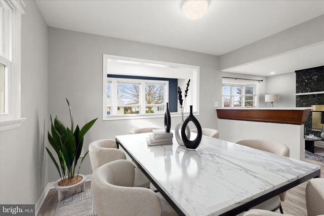 517 WINTERS LN, Baltimore, MD 21228