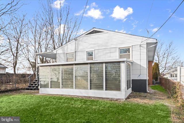 517 WINTERS LN, Baltimore, MD 21228