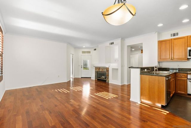 12685 Savannah Creek Dr 261, San Diego, CA 92128