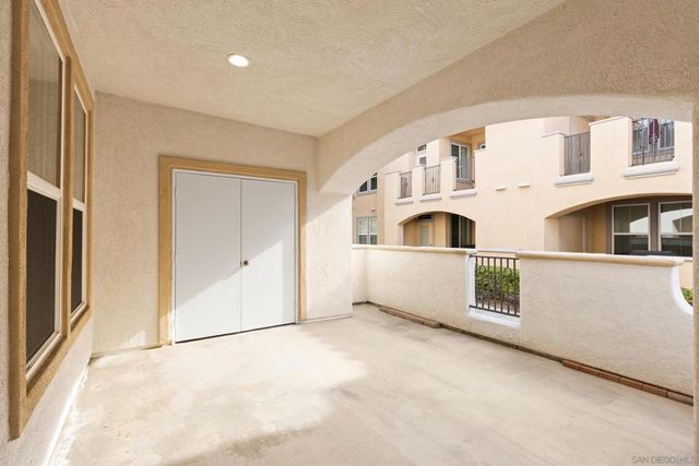 12685 Savannah Creek Dr 261, San Diego, CA 92128