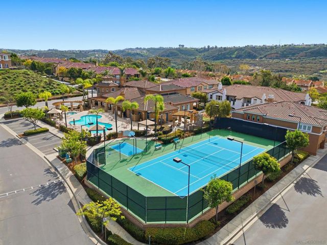 12685 Savannah Creek Dr 261, San Diego, CA 92128