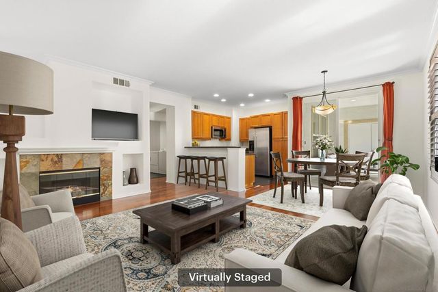 12685 Savannah Creek Dr 261, San Diego, CA 92128