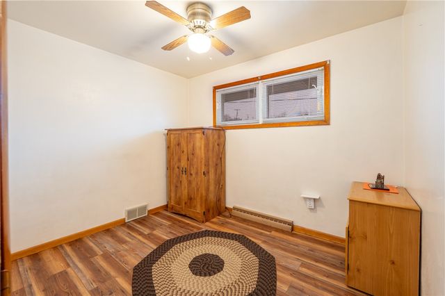 136 Joanne Dr, Latrobe, PA 15650