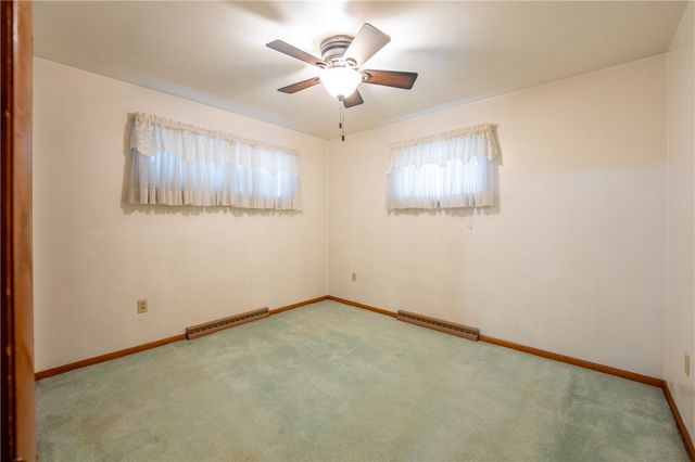 136 Joanne Dr, Latrobe, PA 15650