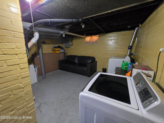 1623 S 28th St, Louisville, KY 40211