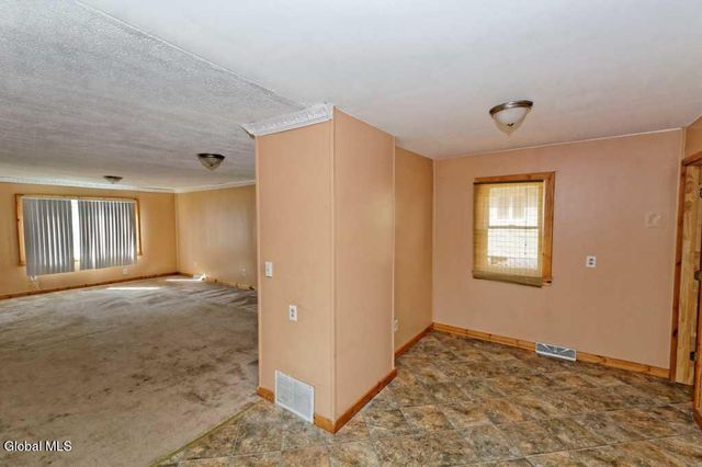 3152 N Thompson Street, Rotterdam, NY 12306