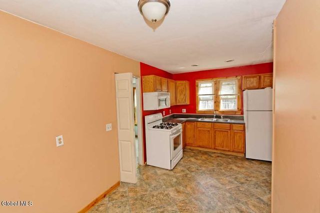 3152 N Thompson Street, Rotterdam, NY 12306