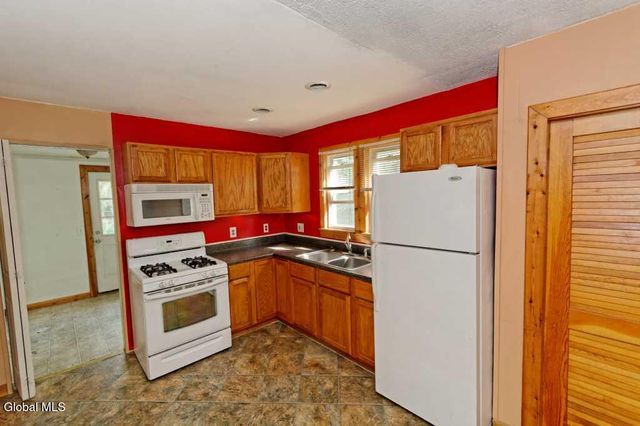 3152 N Thompson Street, Rotterdam, NY 12306