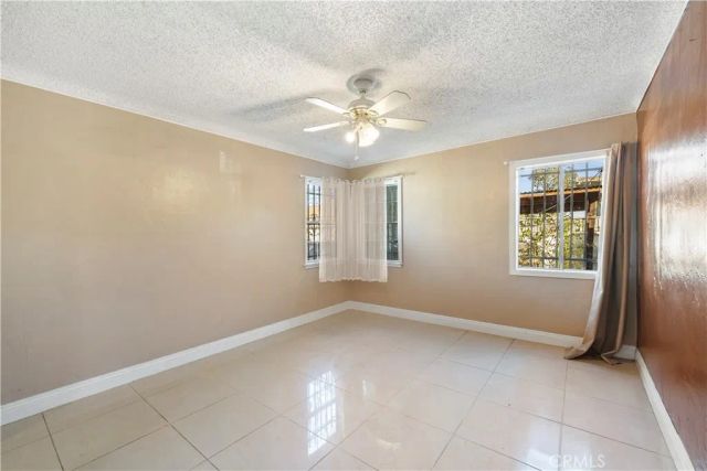 11138 Linden, Lynwood, CA 90262