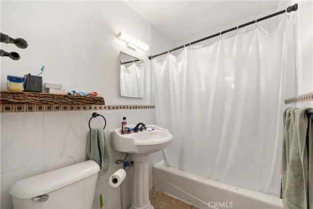 11138 Linden, Lynwood, CA 90262