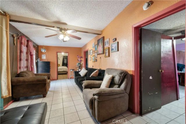 11138 Linden, Lynwood, CA 90262