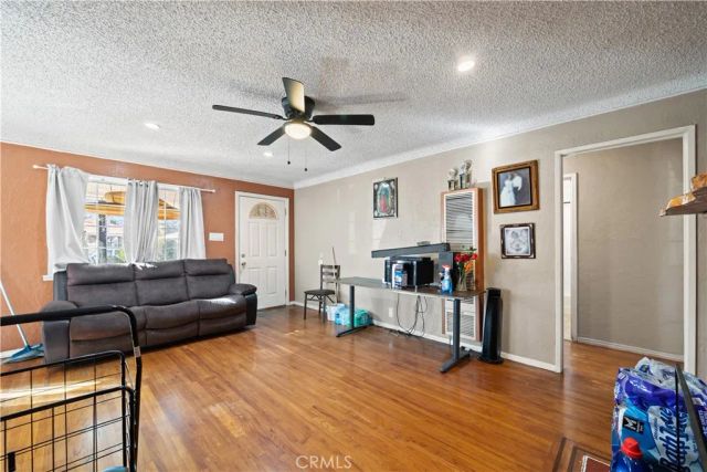 11138 Linden, Lynwood, CA 90262