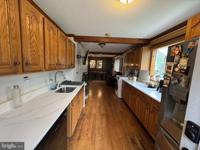 609 FAIRHILL RD, Morrisville, PA 19067