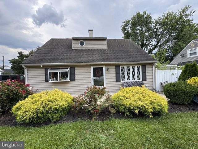 609 FAIRHILL RD, Morrisville, PA 19067
