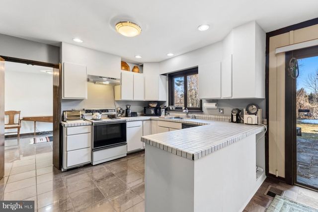 11001 LOCKWOOD DR, Silver Spring, MD 20901