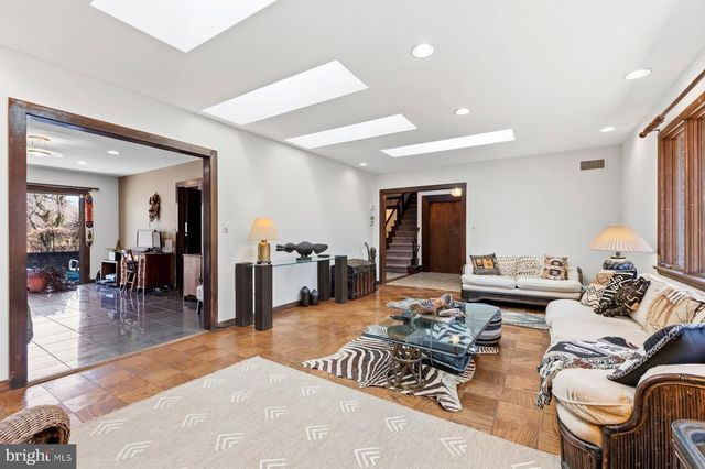 11001 LOCKWOOD DR, Silver Spring, MD 20901