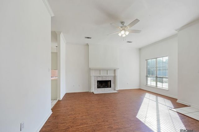 352 Briarhaven Dr, Baton Rouge, LA 70810