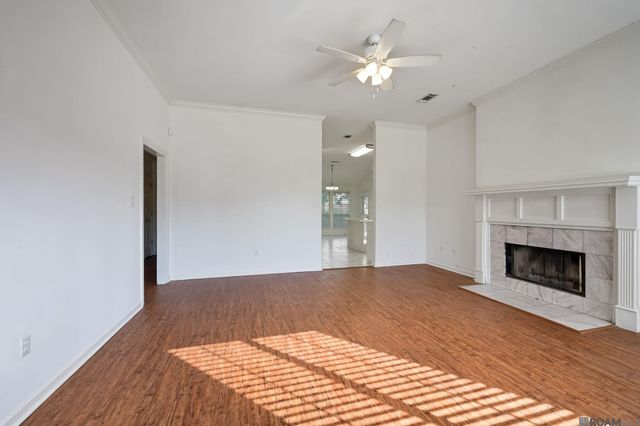 352 Briarhaven Dr, Baton Rouge, LA 70810