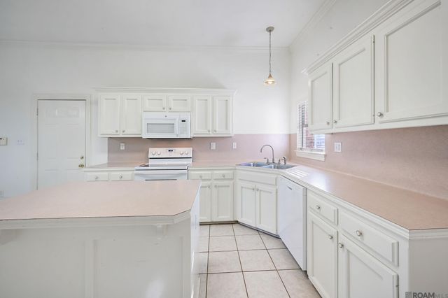 352 Briarhaven Dr, Baton Rouge, LA 70810