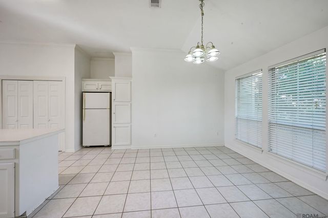 352 Briarhaven Dr, Baton Rouge, LA 70810