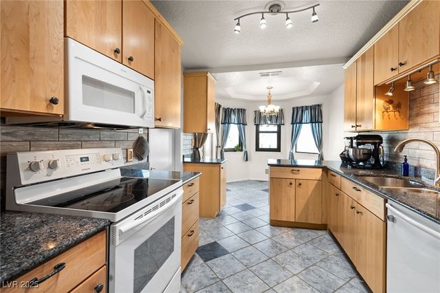 2822 La Palma Drive, Laughlin, NV 89029