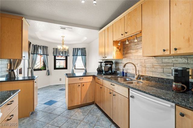 2822 La Palma Drive, Laughlin, NV 89029