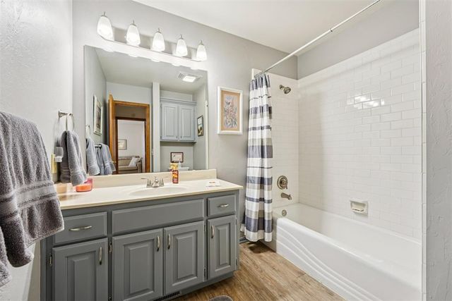 11941 N Mustang Road, Yukon, OK 73099