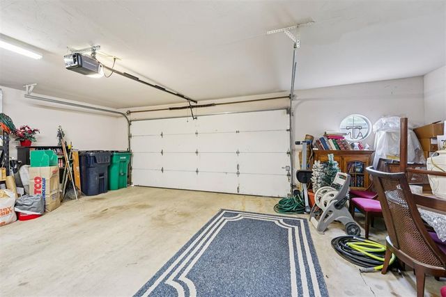 11941 N Mustang Road, Yukon, OK 73099