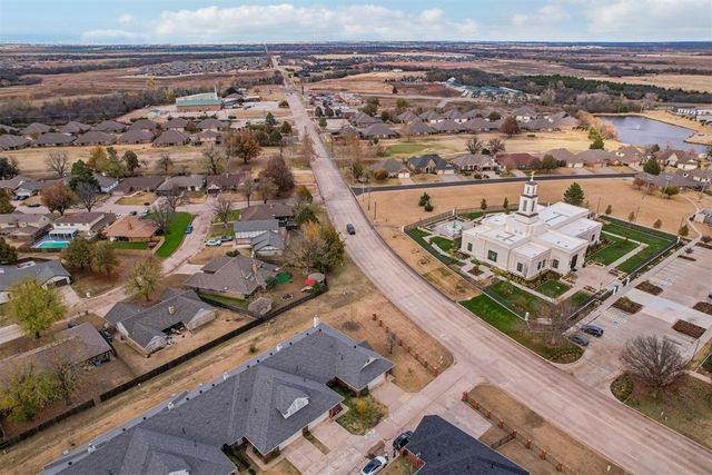 11941 N Mustang Road, Yukon, OK 73099