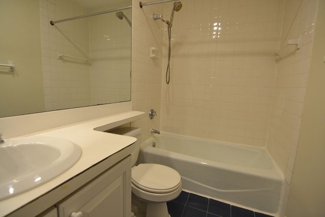 67 St. Germain 19-1, Boston, MA 02115