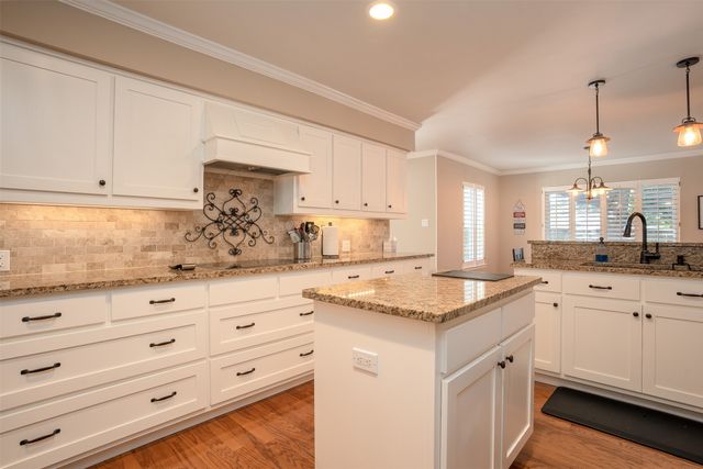 3812 Lands End Street, Fort Worth, TX 76109