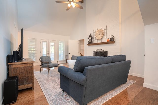 3812 Lands End Street, Fort Worth, TX 76109