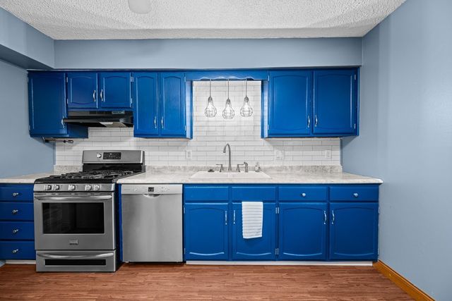 20 Valley Drive, Park View, IA 52748