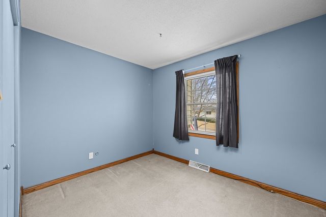 20 Valley Drive, Park View, IA 52748