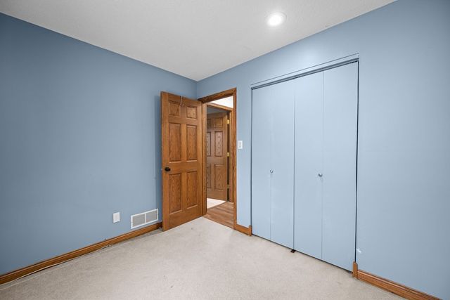 20 Valley Drive, Park View, IA 52748