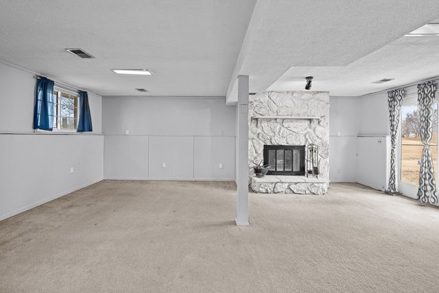 20 Valley Drive, Park View, IA 52748