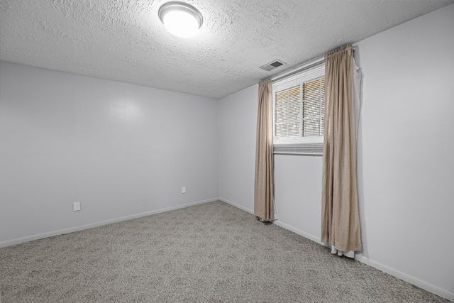 20 Valley Drive, Park View, IA 52748