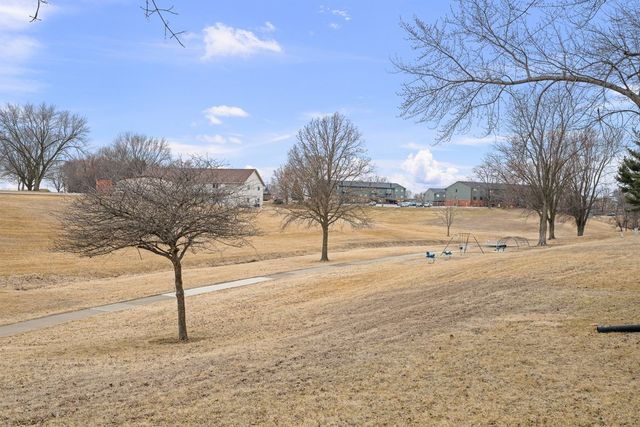 20 Valley Drive, Park View, IA 52748