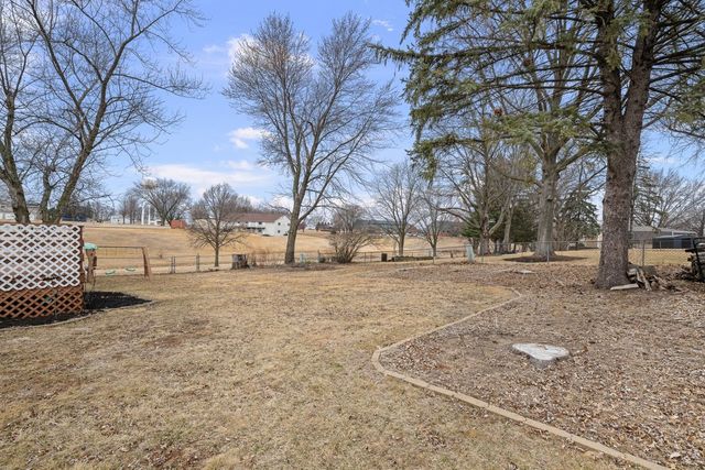 20 Valley Drive, Park View, IA 52748