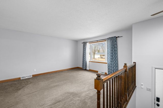 20 Valley Drive, Park View, IA 52748